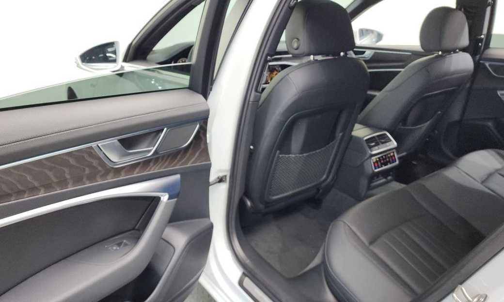Audi A6 45 TFSI Quattro Premium, 2022