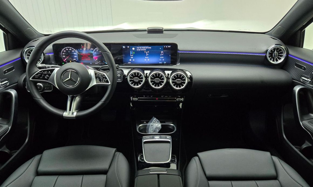 Mercedes-Benz A-Class A220 Hatchback, 2024