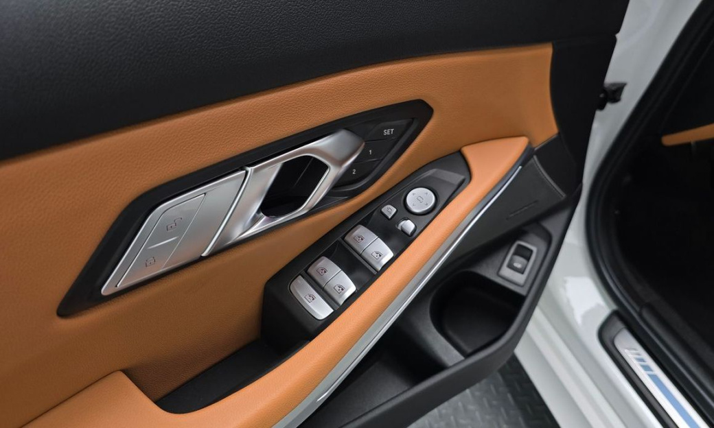 BMW 3-Series 320i M Sport, 2024