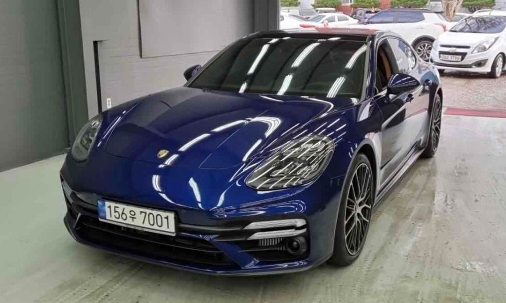 Porsche Panamera 4.0 GTS, 2023