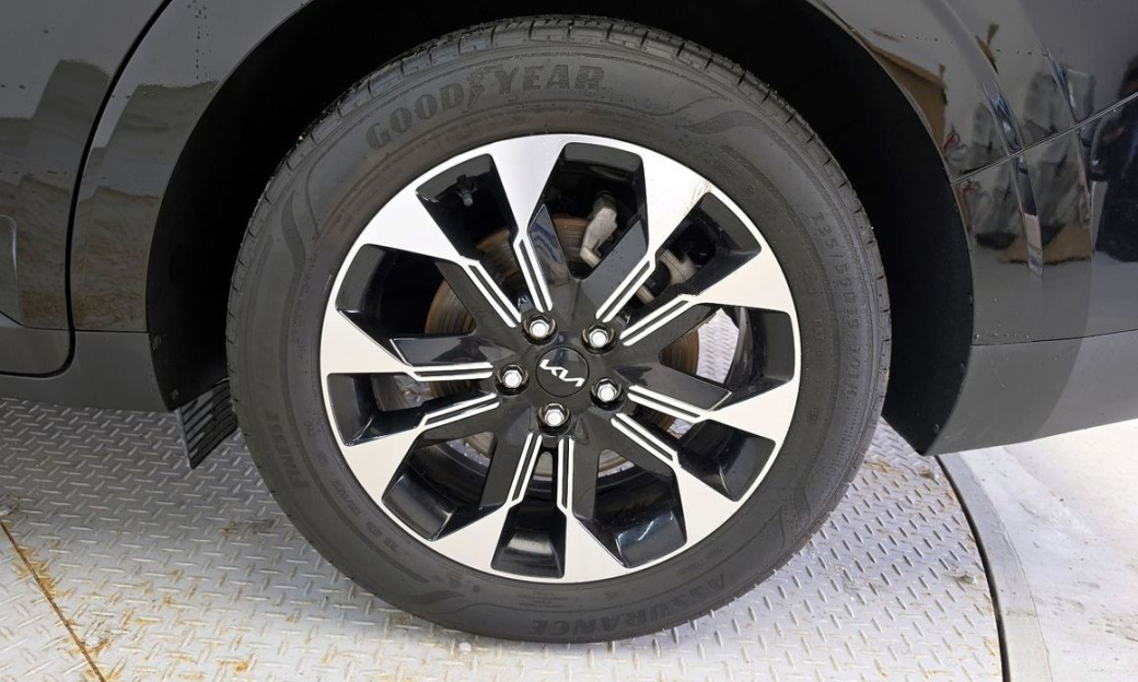 Kia Carnival 9-Seater Noblesse, 2023