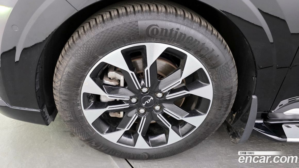 Kia Carnival 9-Seater Hi-Limousine, 2022