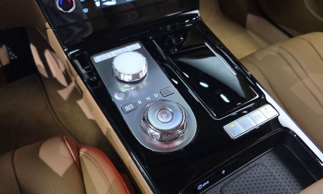 Genesis G80 Gasoline 2.5 Turbo AWD, 2025