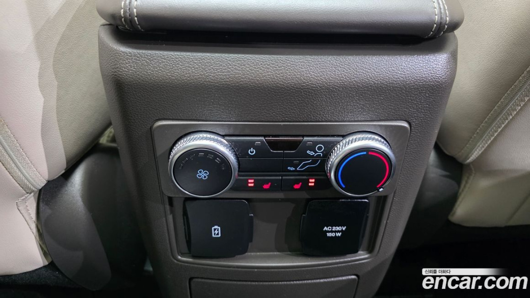 Ford Explorer 3.0 Platinum 4WD, 2022