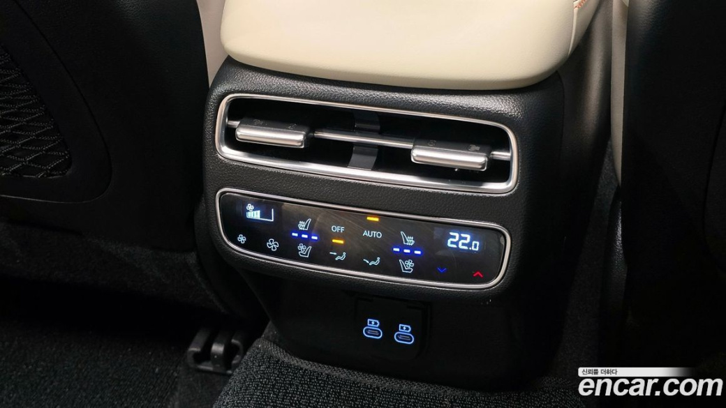 Genesis GV70 2.5T Gasoline AWD, 2025