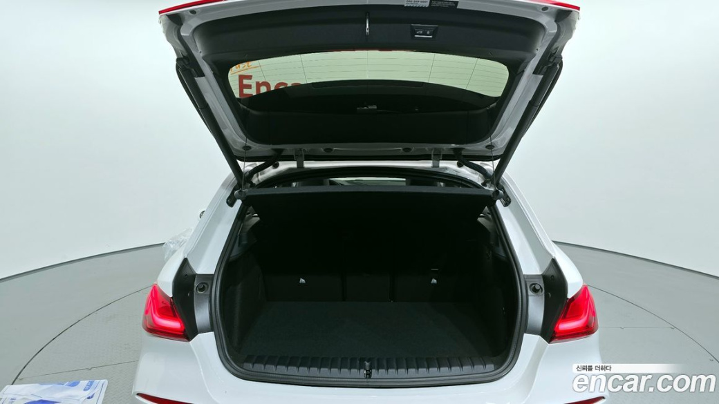 BMW 1-Series 120i Sports, 2024