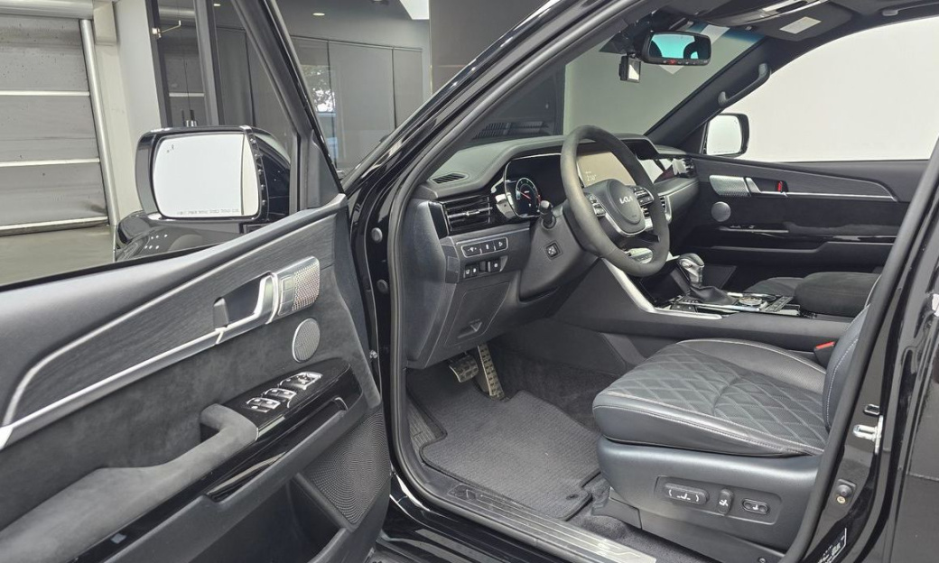 Kia Mohave Diesel 3.0 4WD 6-Seater, 2024