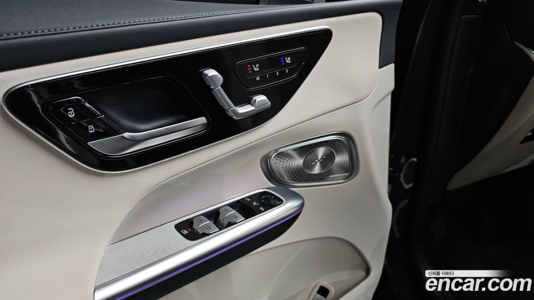 Mercedes-Benz GLC-Class GLC 300 4MATIC Avantgarde, 2025