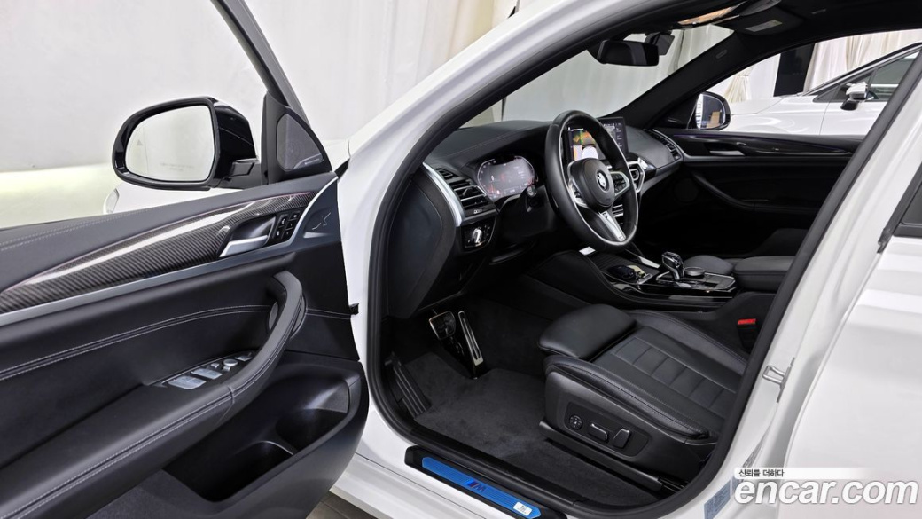 BMW X4 xDrive20i M Sports Pro, 2025