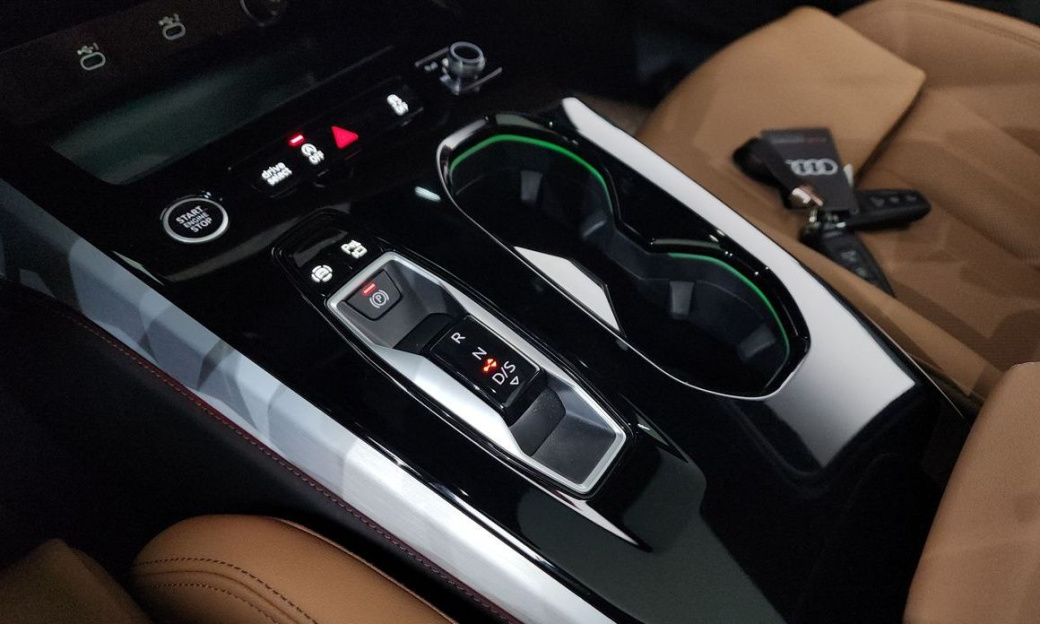 Audi A5 40 TFSI Quattro S Line, 2025