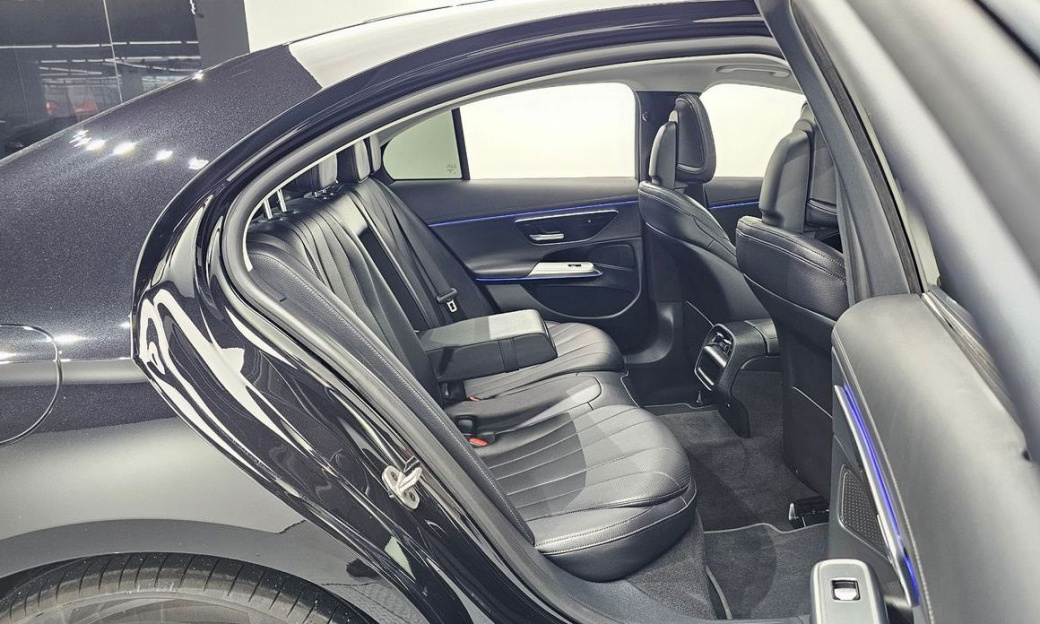 Mercedes-Benz E-Class E200 Avantgarde, 2024