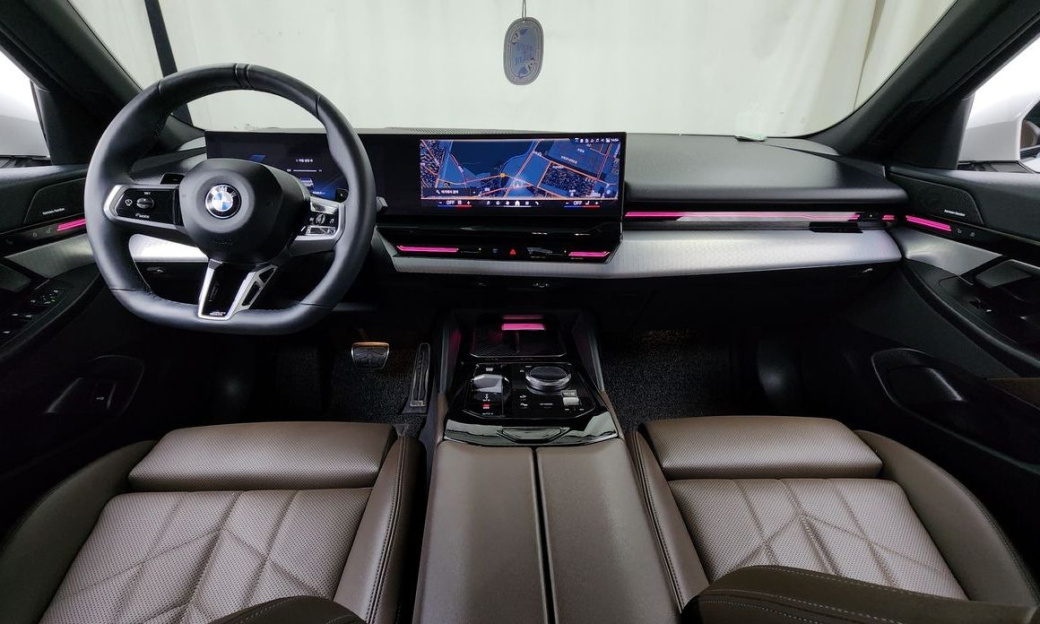 BMW 5-Series 520i M Sport, 2024