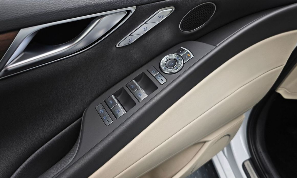 Genesis G80 Gasoline 2.5 Turbo AWD, 2024