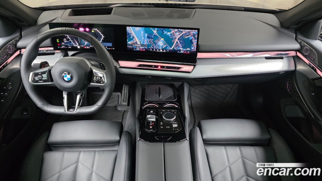 BMW 5-Series 520i M Sport, 2025