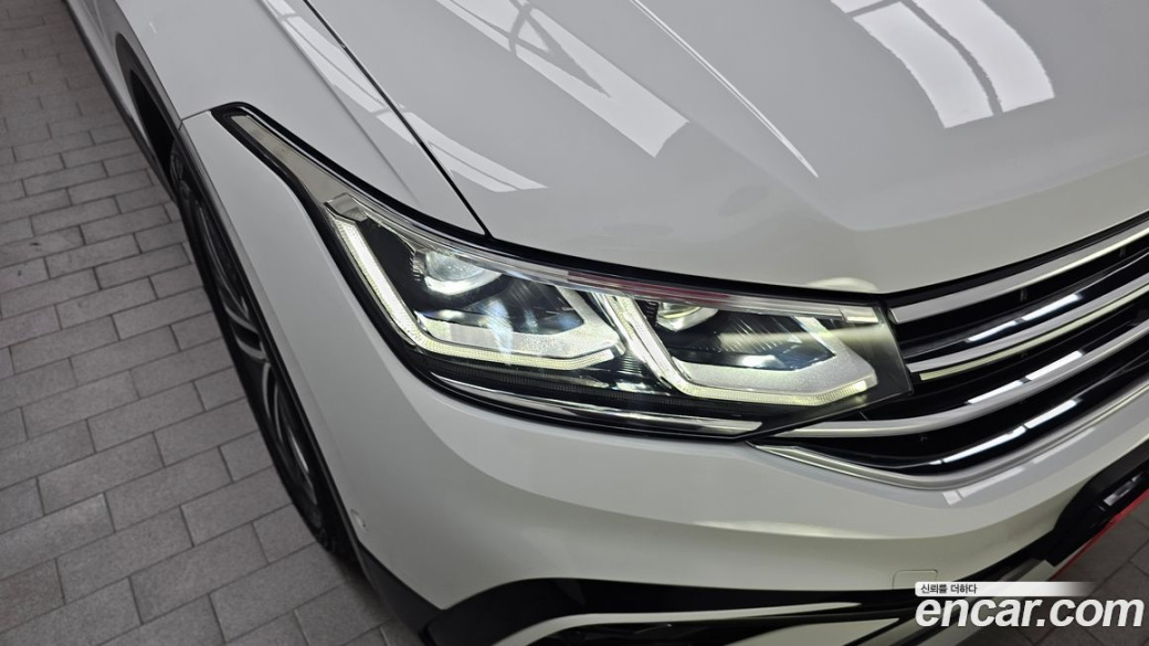 Volkswagen Tiguan 2.0 TSI Prestige, 2023