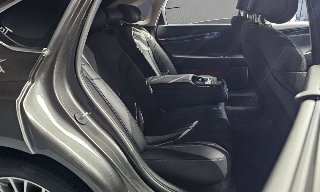 Genesis G80 Gasoline 2.5 Turbo 2WD, 2024