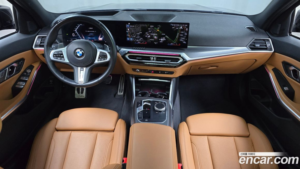 BMW 3-Series 320i Touring M Sports, 2023