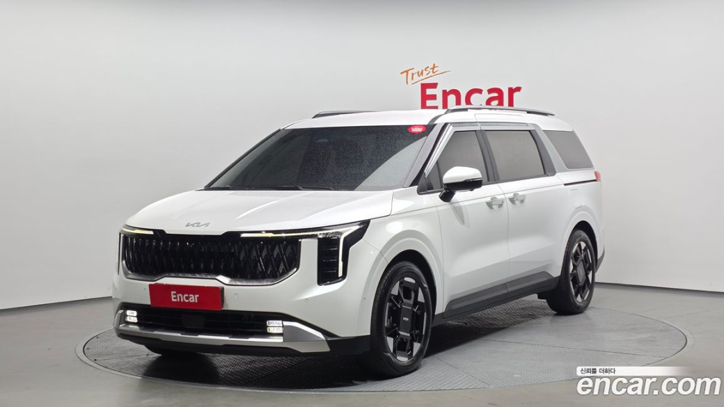 Kia Carnival 9-Seater Prestige, 2024