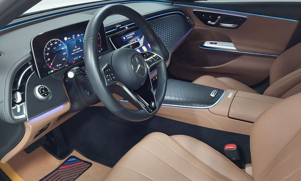 Mercedes-Benz E-Class E220d 4MATIC Exclusive, 2024