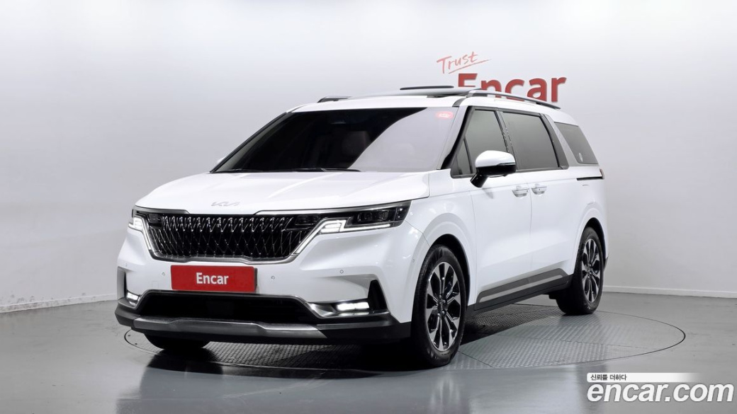 Kia Carnival 9-Seater Signature, 2023