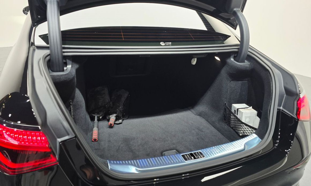 Mercedes-Benz S-Class S450 4MATIC, 2026