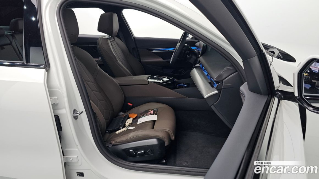 BMW 5-Series 520i M Sport, 2025