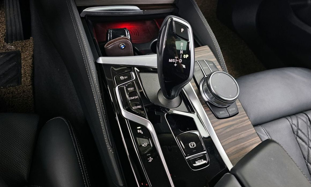BMW Gran Turismo 630i xDrive Luxury, 2023