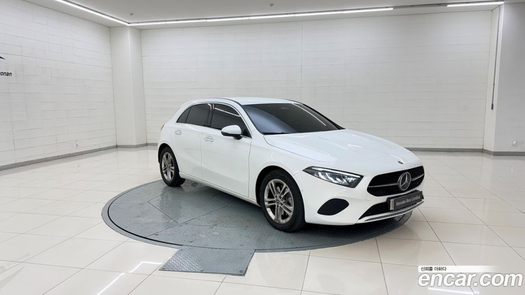 Mercedes-Benz A-Class A220 Hatchback, 2025