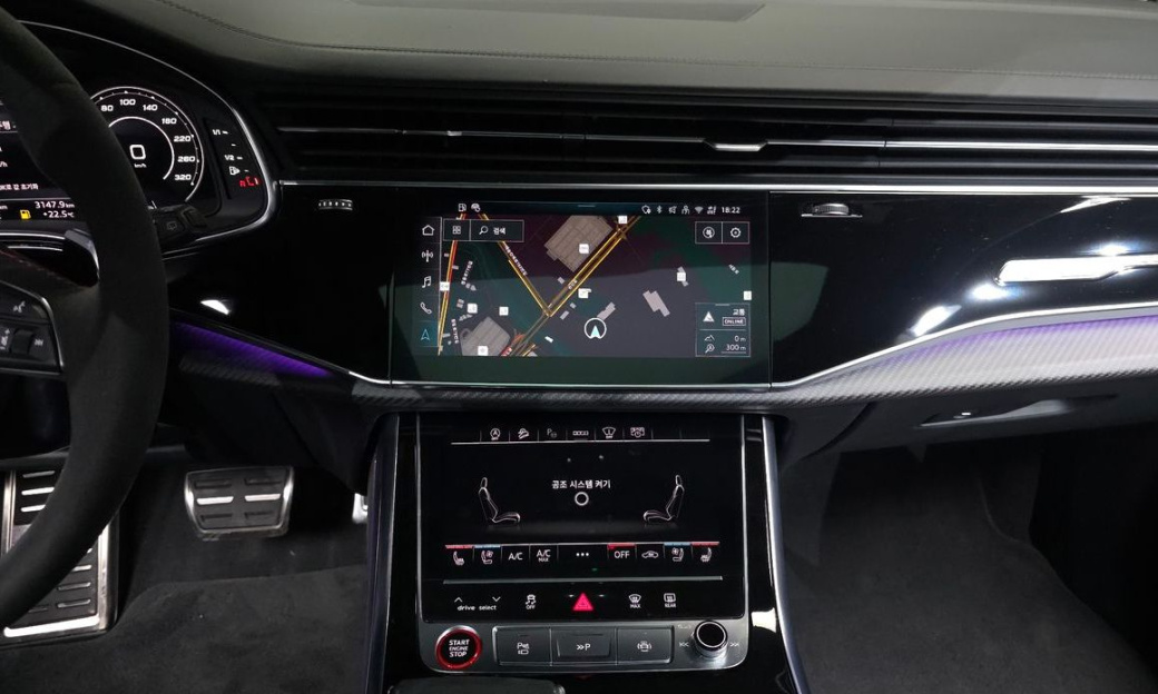 Audi RSQ8 4.0 TFSI Quattro Performance, 2025
