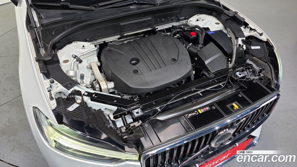 Volvo XC60 B5 Inscription, 2022