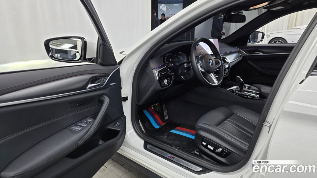 BMW 5-Series 520i M Sport, 2023