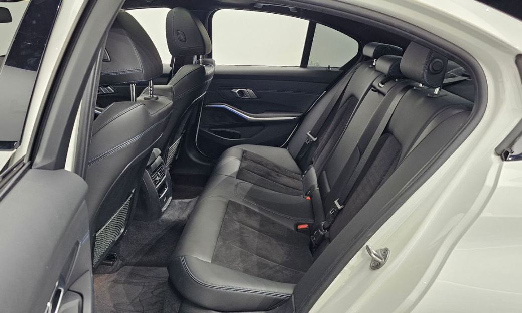 BMW 3-Series 320i M Sport, 2022