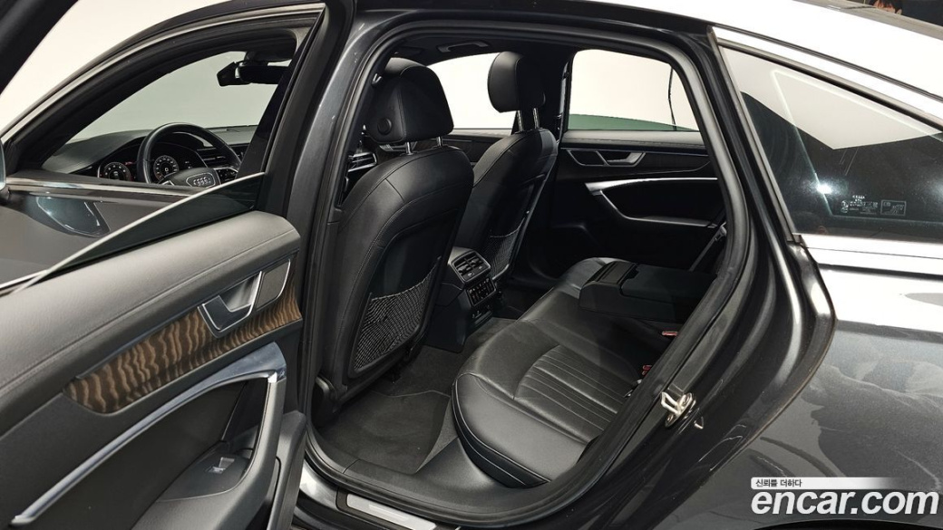 Audi A6 45 TFSI Quattro Premium, 2022