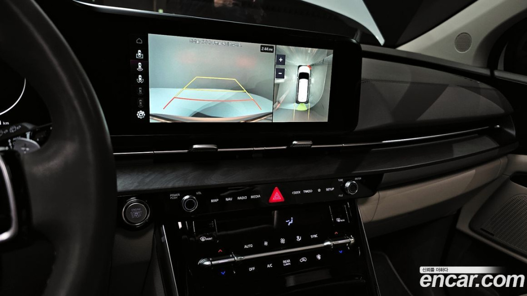 Kia Carnival 9-Seater Signature, 2022
