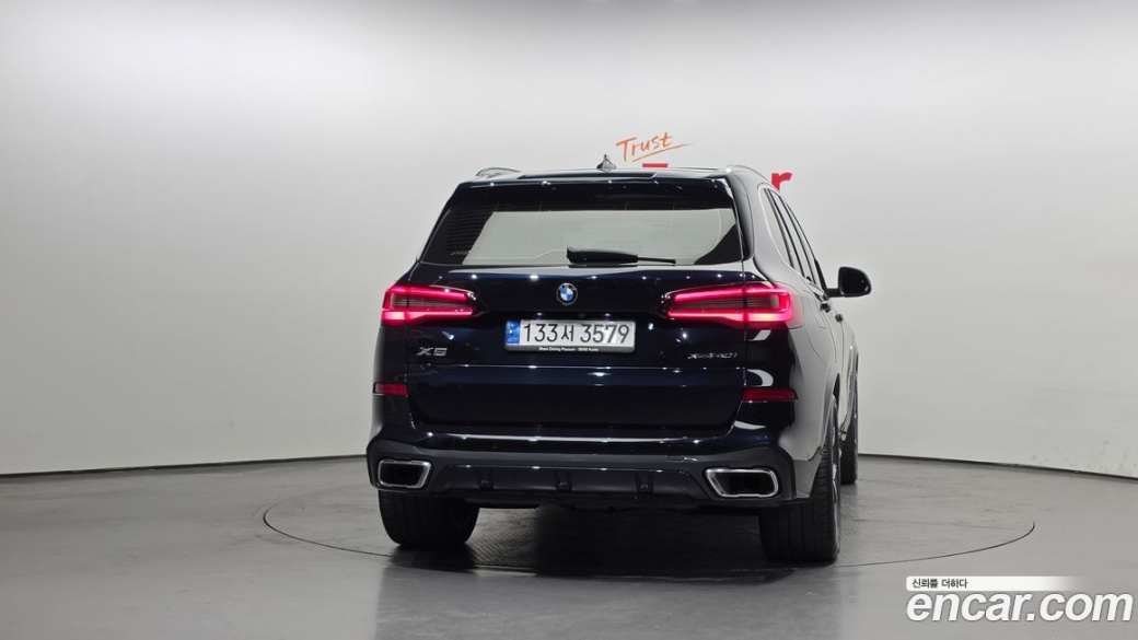 BMW X5 xDrive 40i M Sport, 2022