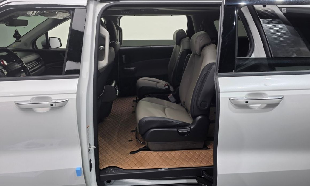 Kia Carnival 9-Seater Noblesse, 2025