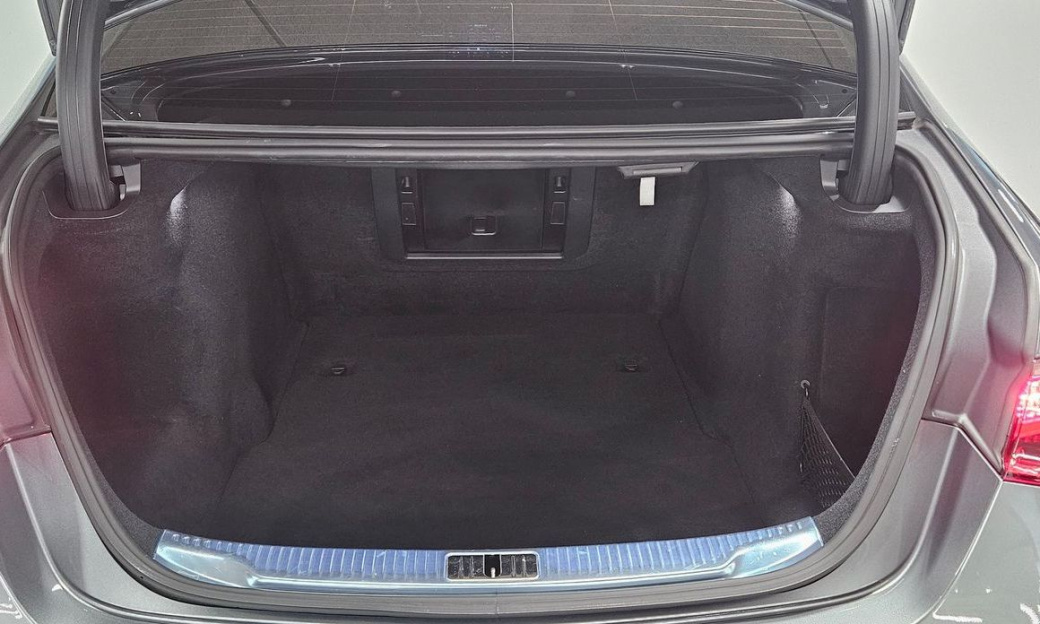 Mercedes-Benz S-Class S450L 4MATIC, 2025