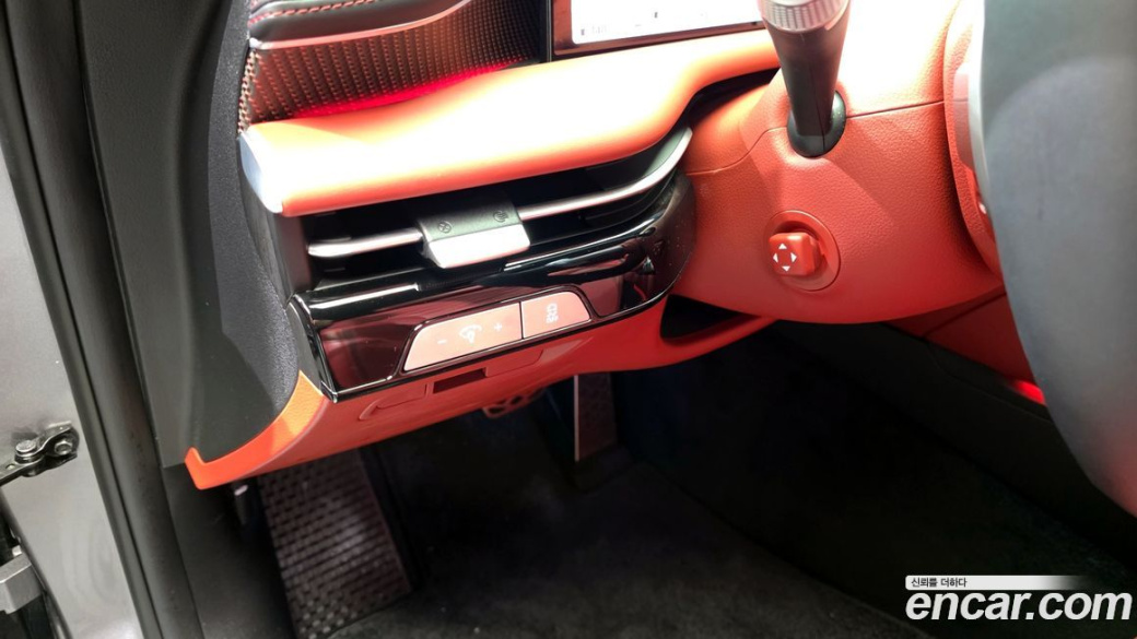 Genesis G80 Gasoline 2.5 Turbo AWD, 2025