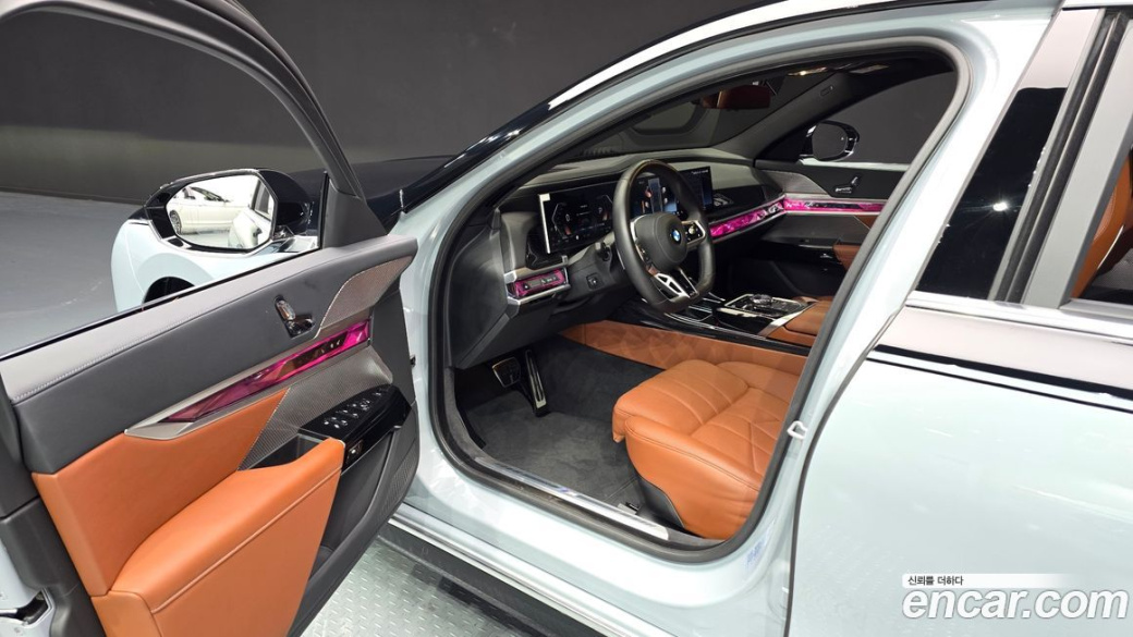 BMW 7-Series 740d xDrive M Sport, 2025