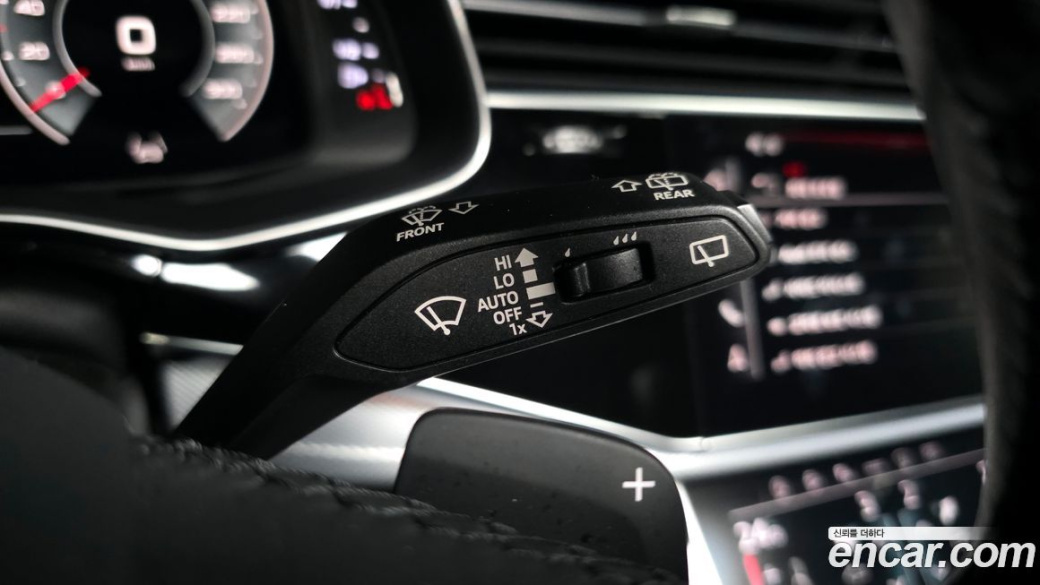 Audi Q8 45 TDI Quattro Premium, 2021