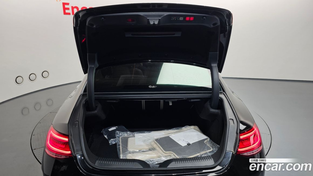 Mercedes-Benz CLS-Class CLS300d 4MATIC, 2023