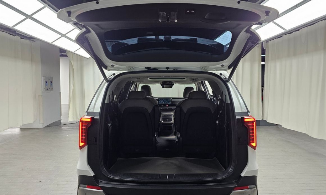 Kia Carnival 9-Seater Noblesse, 2025