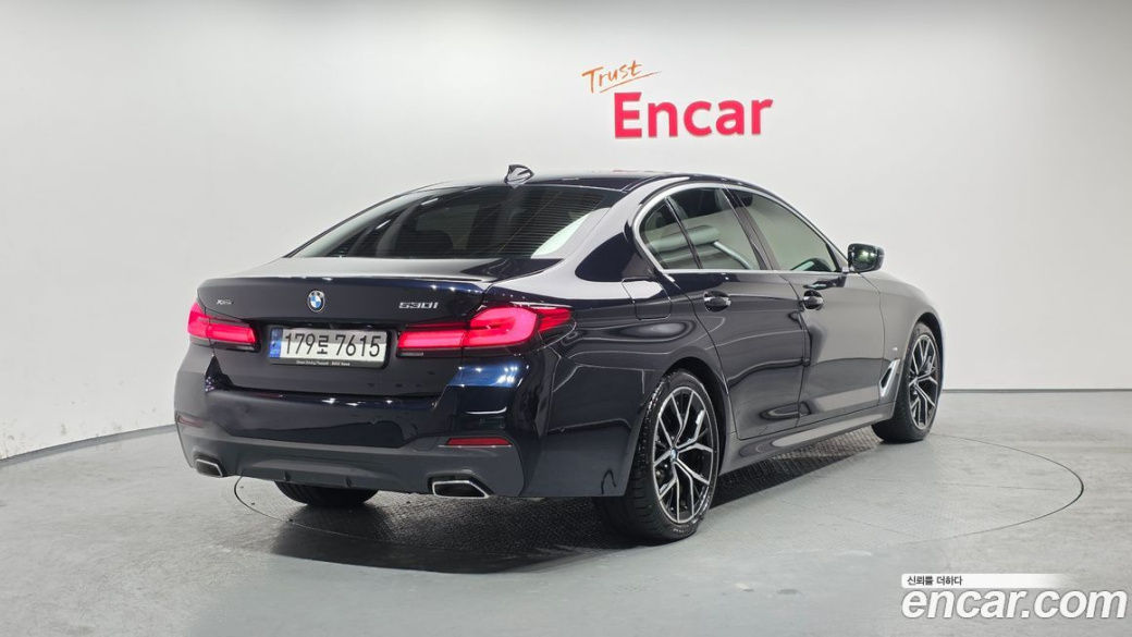 BMW 5-Series 530i xDrive M Sport Package, 2022