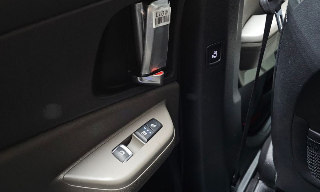 Kia Carnival 7-Seater Noblesse, 2025