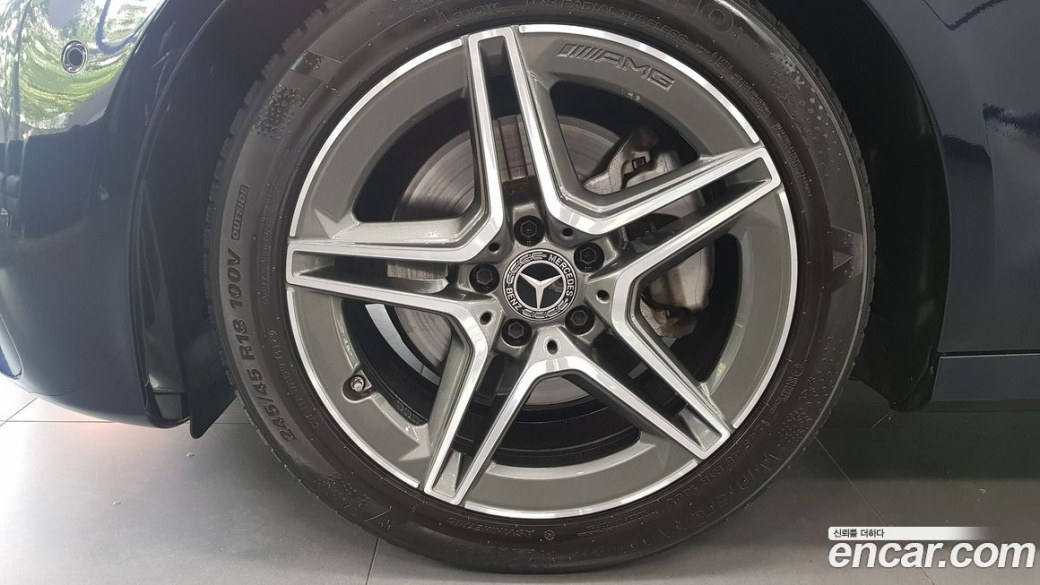 Mercedes-Benz E-Class E250 AMG Line, 2023
