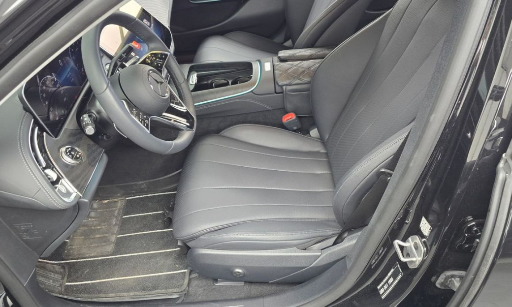 Mercedes-Benz E-Class E200 Avantgarde, 2025