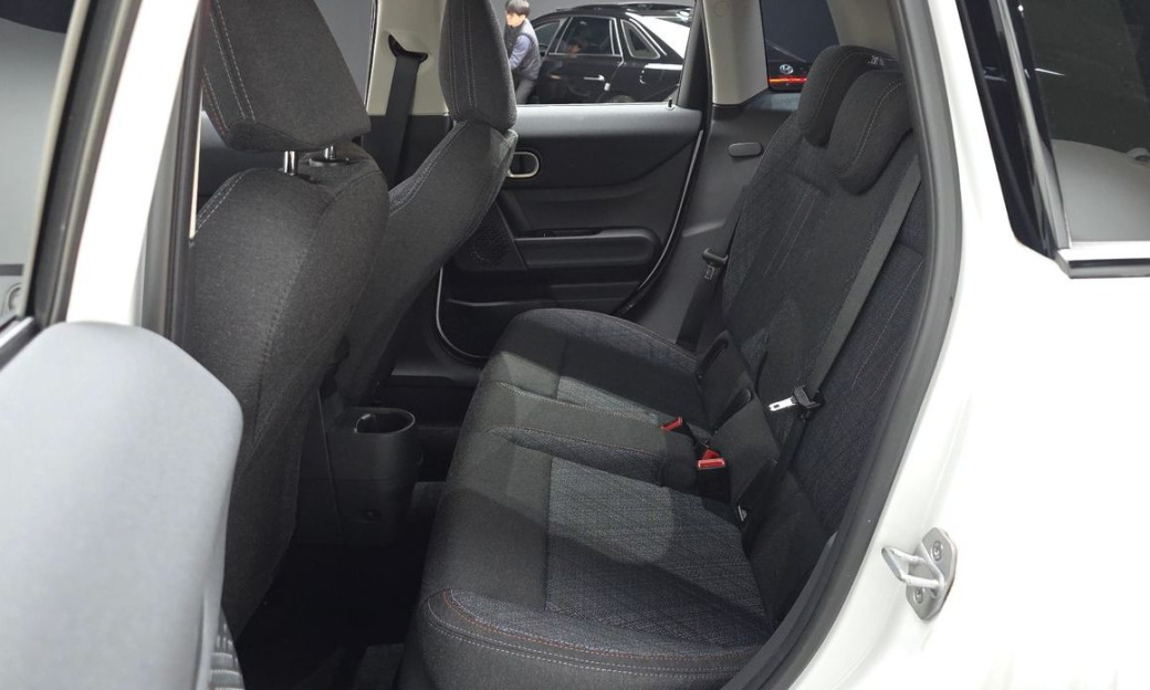 Mini Cooper 5Door Essential, 2025