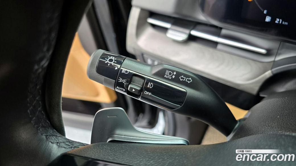 Kia Carnival 9-Seater Signature, 2023