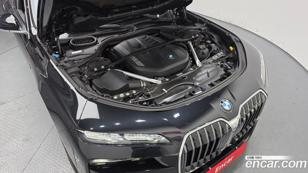 BMW 7-Series 740i xDrive M Sport, 2024