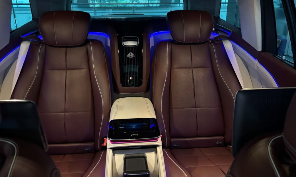 Mercedes-Benz GLS-Class Maybach GLS600 4MATIC, 2023